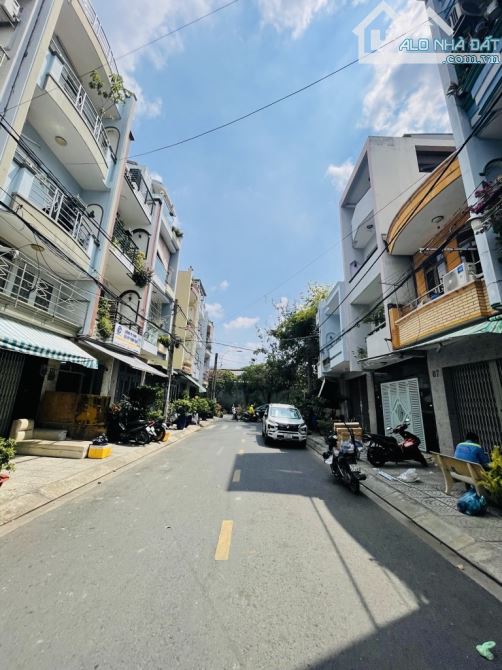 Bán nhà quận 6, P10, khu Bình Phú, 5 tầng, 4X16M, Sổ hoàn công đủ. - 1