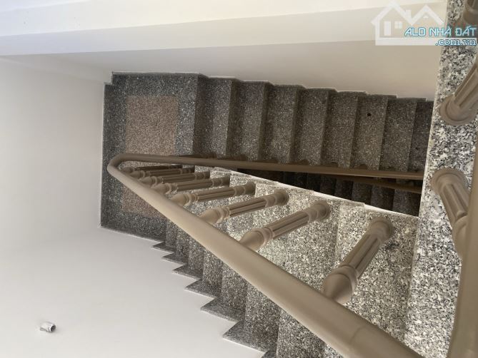 NHÀ 2 TẦNG KIỆT RỘNG LÊ DUẨN – THANH KHÊ - giá hơn 3 tỷ - 12