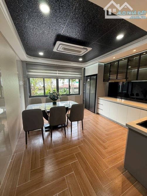 Bán nhà mới như hình, 390/ Hà Huy Giáp, Q12, giáp Gò Vấp. 4*20m, 5tấm, có TM, HXH 10m, 8.7 - 12