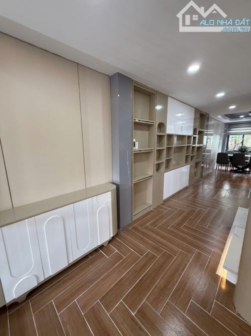 Bán nhà mới như hình, 390/ Hà Huy Giáp, Q12, giáp Gò Vấp. 4*20m, 5tấm, có TM, HXH 10m, 8.7 - 14