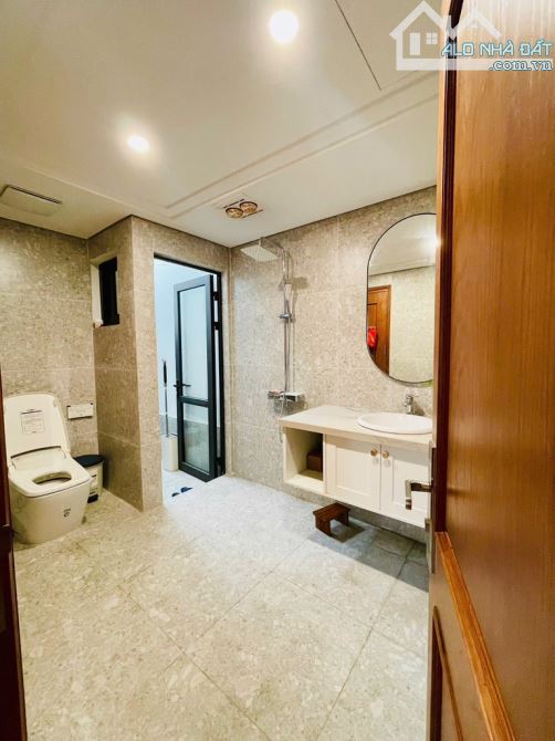 Căn Hộ Cao Cấp/ 271 m2/ 20.x tỷ / Long Biên - 15