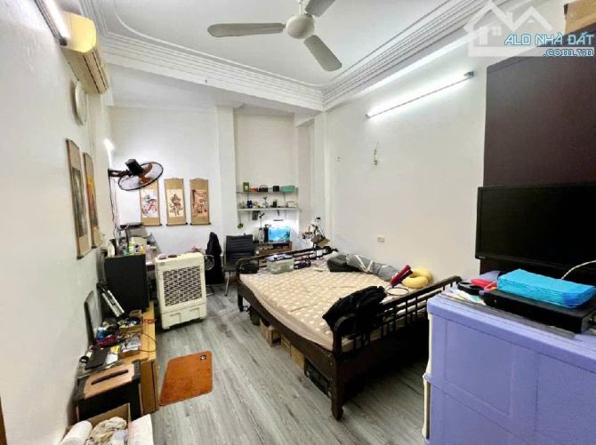 Bán nhà Lô góc hiếm Nguyễn Trãi Hà Đông DT 42m², 4T phân lô, sát ô tô – giá chỉ hơn 7 tỷ - 2