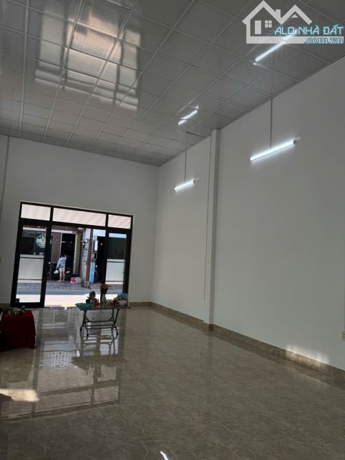 Bán nhà MT Đồng Kè kẹp kiệt ôtto 5m Gần chợ Hoà Khánh - 2
