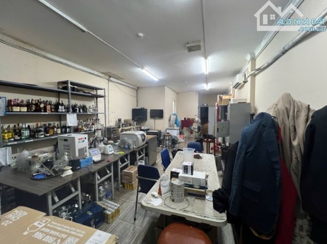 MẶT PHỐ CỔ HOÀN KIẾM - HƠN 100M2*3T. MT HƠN 5M- GIÁ - CHÀO 9X TỴ - oto tránh có vỉa hè rộn - 2