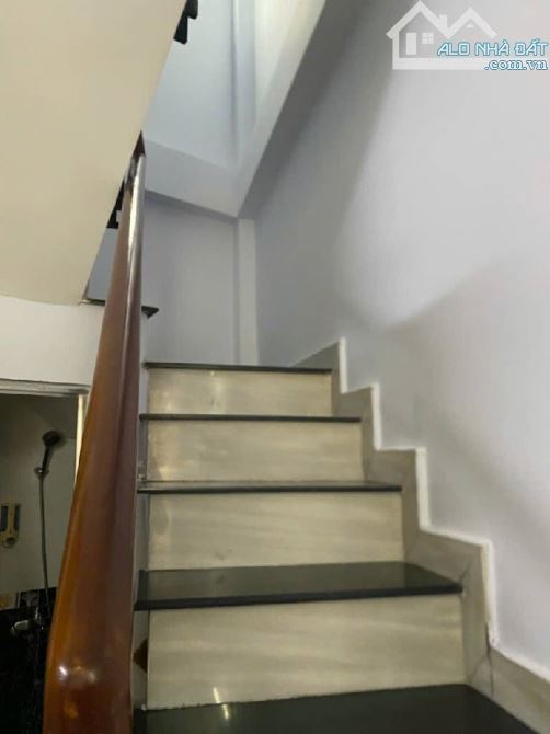 BÁN GẤP NHÀ GẦN ĐH NGÂN HÀNG HCM -THỦ ĐỨC- 3Tx32M2  CHỈ 2.9 TỶ . - 2