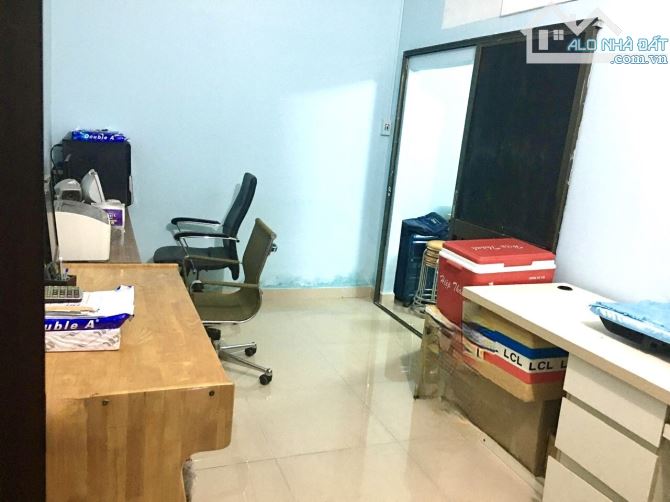 nhà Q2: Ô TÔ NGỦ TRONG NHÀ -  DT: 157M2 - chỉ 9,9TỶ. Lh Thiện Đất Vàng Q2 - 2
