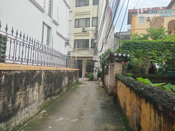 Bán nhà 5 tầng Cự Khối, Long Biên, gần ô tô gần hồ điều hòa 5,55 tỷ - 2