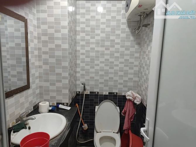 Hiếm nhà đẹp 5 tầng mặt đường Nguyễn Thanh Bình, 32m2, MT 3.5m, vị trí đẹp, KD sầm uất - 2