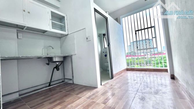 CHO THUÊ PHÒNG TRO GẦN CAC TRƯỜNG ĐẠI HỌC NHÀ MỚI THANG MÁY DT 30M2, ĐẸP, ĐỦ ĐỒ. GIÁ 4 TR. - 2