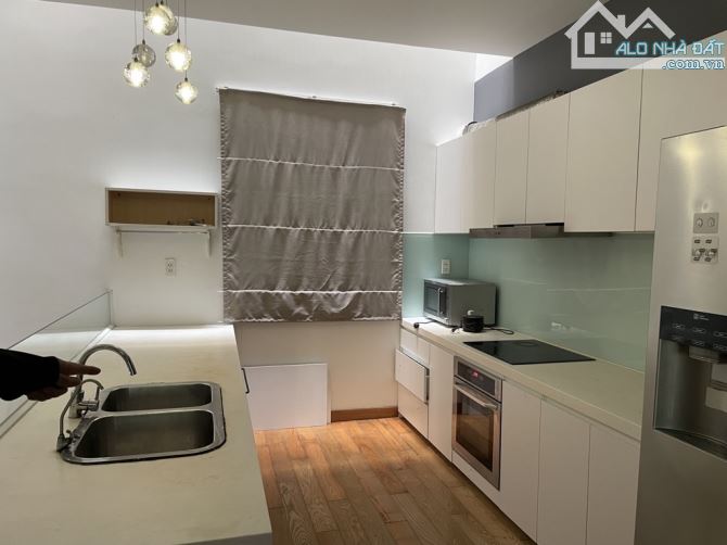 HẺM XE TẢI 180 NGUYỄN HỮU CẢNH | KẾ BÊN LANDMARK | 5 TẦNG | 50m2 | MỚI Ở NGAY  Kết cấu: Tr - 2