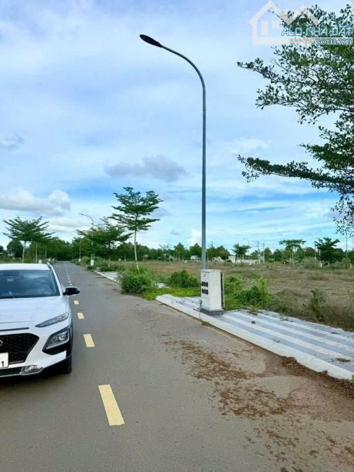 CẦN BÁN GẤP LÔ ĐẤT ĐẸP KHU DÂN CƯ BỒN BỒN, XÃ LONG TÂN, HUYỆN ĐẤT ĐỎ CHỈ 900TR - 2