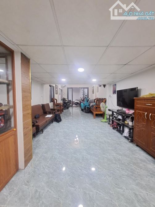🏠Nhà Đẹp Giá Tốt – Nguyễn Văn Quá, SHR – VUÔNG VỨC   📍Nguyễn Văn Quá, 98M² – 2TẦNG . Đôn - 2