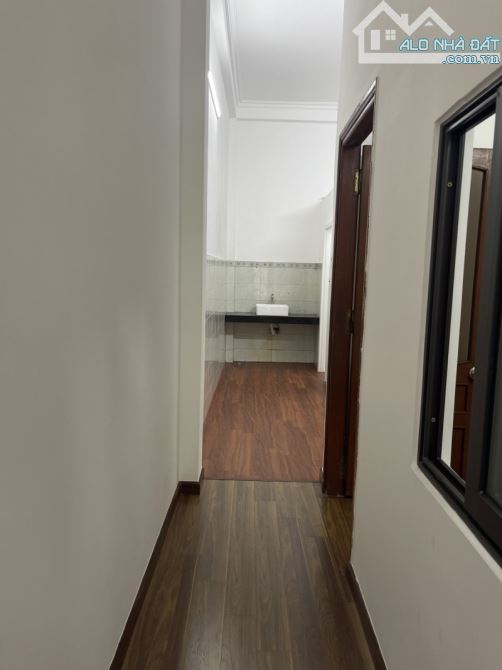 Phố Hoàng Diệu, nhà 2 tầng tiện nghi đầy đủ, vị trí tốt, gần cầu Rồng, giá chỉ 4.6 - 2