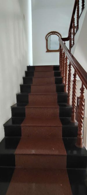 ***Cần bán nhà dạng biệt thự 2,5 tầng khu vực Hồ Xuân Hương thông Lưu Quang Thuận, Đà Nẵng - 2