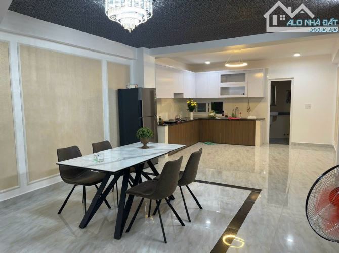 BÁN NHÀ MẶT TIỀN 87 HUỲNH TỊNH CỦA – P. VÕ THỊ SÁU, QUẬN 3. DT: 4x26m, 5T - Giá 24 tỷ - 2