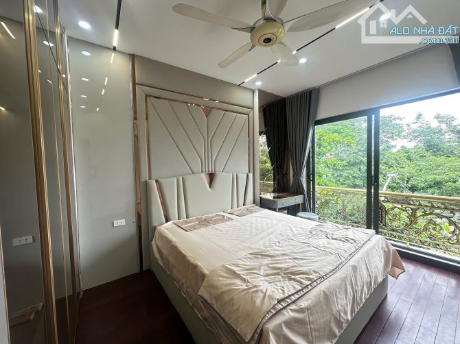 Bán nhà mặt phố Kim Giang Hoàng Mai vỉa hè đá bóng KD bất chấp dt 37/45 5T mt 3,6m - 2