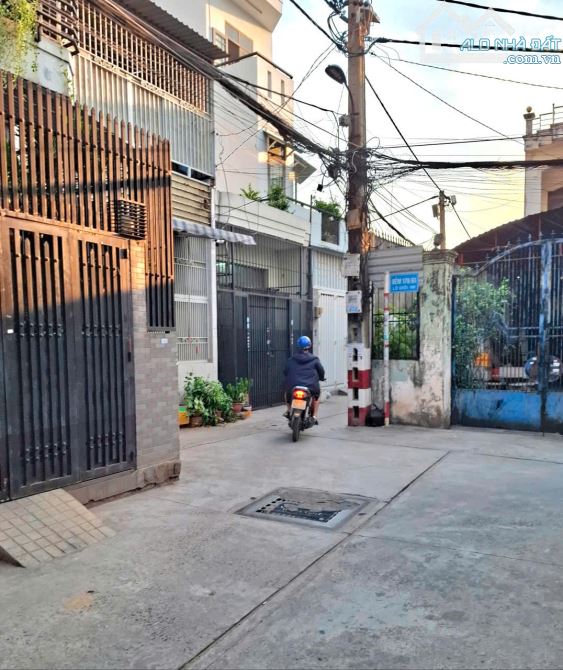 CẦN TIỀN CHO CON ĐI DU HỌC BAO GIÁ GHẼ NHẤT HIỆN NAY - 2