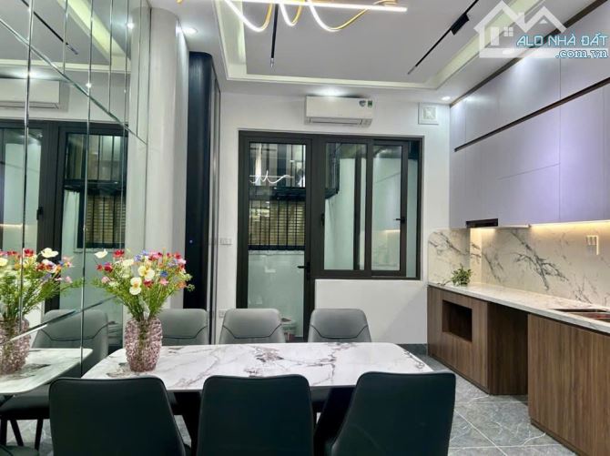 BÁN NHÀ NGUYỄN KHOÁI, TRẦN KHÁT CHÂN – DÂN XÂY - GARA Ô TÔ – 72M2 CHỈ 18,5 TỶ - 2