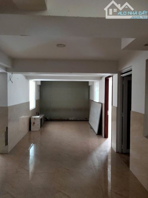 Cho thuê biệt thự 3mt Cityland p5 Gò Vấp 14x20m hầm 4 lầu giá 100tr/tháng - 2