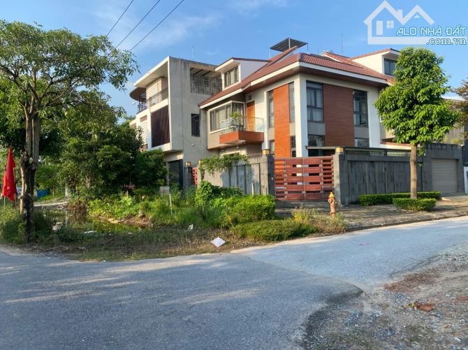 Bán 270m2 đất xây Biệt Thự, view sông Hồng thoáng mát quanh năm - 2