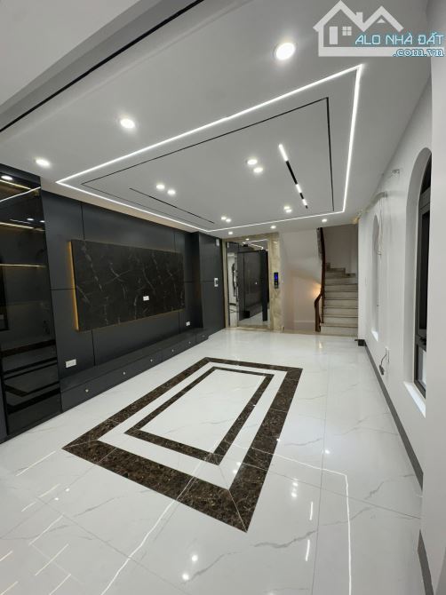 Nhà đẹp phố Sài Đồng 60X7T, lô góc, TM, ô tô tránh, Full nội thất cao cấp, giá tốt 14.2 tỷ - 2