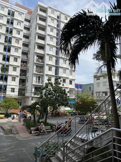 Bán căn hộ Lê Thành sổ hồng lâu dài, không đối cửa, đầy đủ nội nhất, 68m2,2PN,2 ban công - 2
