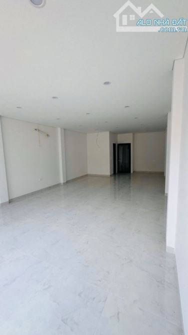 💥Bán Tòa Nhà Mặt Phố Láng, Dòng Tiền 80Tr/Tháng, Lô Góc, 8 Tầng Thang Máy, Gần ĐH GTVT - 2