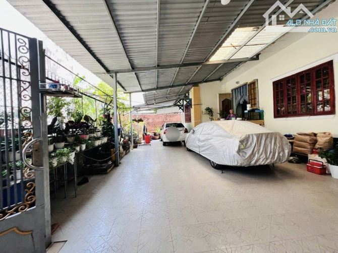 Bán lô đất Hoàng Diệu 2 - 212m2 mặt tiền 12m - 2