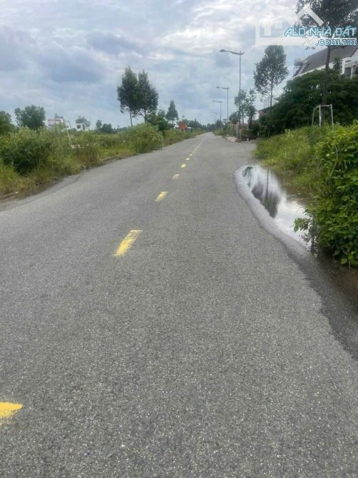 Bán Đất Mặt tiền đường Lê Hồng Phong Nối Dài. Diện tích: 5x20 tổng 100m2 - 2