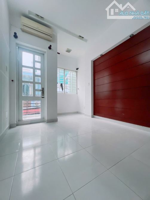 💥MT HẺM KINH DOANH - ĐOÀN VĂN BƠ - NHÀ 4 TẦNG BTCT TỚI NÓC - HẺM 3 GÁC - 5.85 TỎI - 2