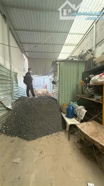 BÁN ĐẤT TẶNG NHÀ, HẺM NHỰA 6m, CÓ DÒNG TIỀN GẦN KHU GIGAMAL, 4X28 NHỈNH 7 TỶ. - 2