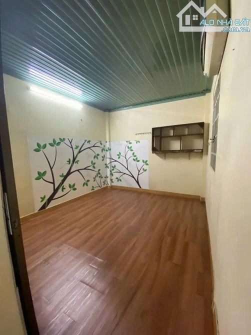 BÁN NHÀ LÊ HỒNG PHONG- P2- QUẬN 10- DTSD 66m2- VÀI BƯỚC RA MẶT TIỀN- CHỈ 4 TỶ - 2