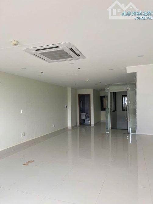 🔥🔥🔥Cho thuê SHOPHOUSE 4 tầng THE MANOR CROW Mặt tiền TỐ HỮU TP HUẾ chỉ 20 triệu/tháng - 2