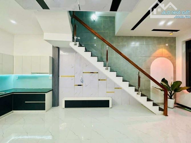 CHUYỂN NHƯỢNG NHÀ 3 TẦNG MỚI, MẶT TIỀN PHẠM NGŨ LÃO, 44m2 n:4,6m, QUI NHƠN. - 2
