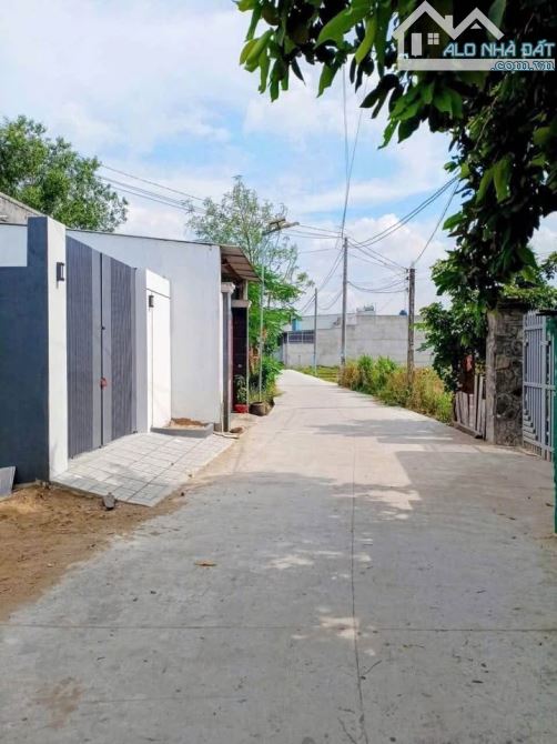 CHỦ KẸT TIỀN BÁN GẤP LÔ ĐẤT 140M2-XÂY TRỌ-GẦN CHỢ MỸ HẠNH NAM-GIÁ TỐT - 2