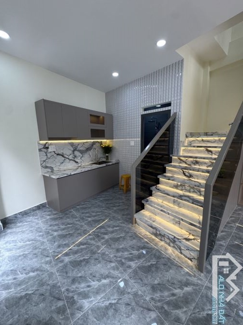 BÁN NHÀ MỚI TOANH 3 TẦNG - NỘI THẤT CAO CẤP - ĐƯỜNG THÔNG XE TẢI - NGAY BÀ HOM THÔNG TÂN H - 2