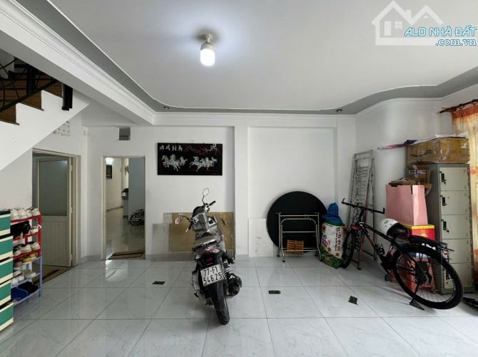 HẺM 3.5M RỘNG THOÁNG - SÁT MẶT TI.Ề.N - HOÀNG HOA THÁM - 52M2 (4M x 13M) 5 TẦNG - CHỈ 6 TỶ - 2
