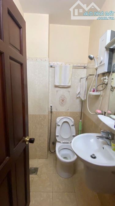 🌹VUÔNG A4, ĐƯỜNG CÁCH MẠNG THÁNG 8, P13, QUẬN 10, 21M2, 3 TẦNG, 2 PN. GIÁ: 4,3 TỶ🌹. - 2