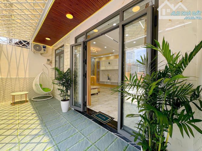 Siêu phẩm hẻm 1056 Huỳnh Tấn Phát, Q7, DT 14,5 x8m, 3 lầu. Giá 7,8 tỷ - 2
