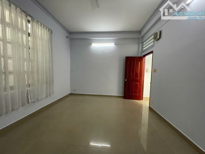 Nhà nguyên căn ngay Trần Não, 5x17 trệt 1 lầu 2 phòng ngủ, sân rộng - 2