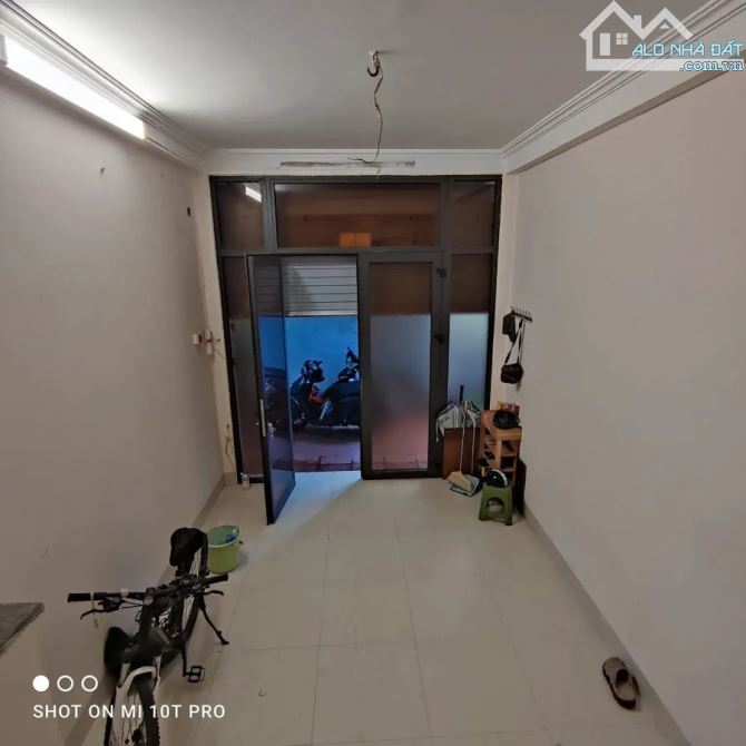 Phú Viên Bồ Đề 37m 4T giá 5.95 tỷ 5m ra ô tô tránh, dân xây chắc chắn - 2