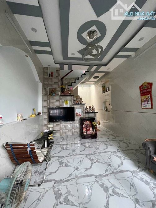 NHÀ 4 TẦNG - 98M2 - NGANG KHỦNG 8M - MẶT TIỀN ĐƯỜNG 12M, CẠNH CÔNG VIÊN BÌNH PHÚ, P10 QUẬN - 2