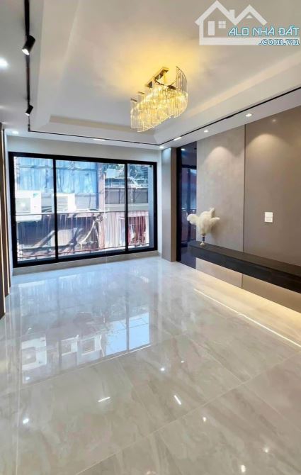 🌟VIP! HOÀNG CẦU_ĐỐNG ĐA_P/LÔ_Ô TÔ TRÁNH_V/HÈ 70M2 5T TH/MÁY_MT6 4M GIÁ NHỈNH 26 TỶ🌟 - 2