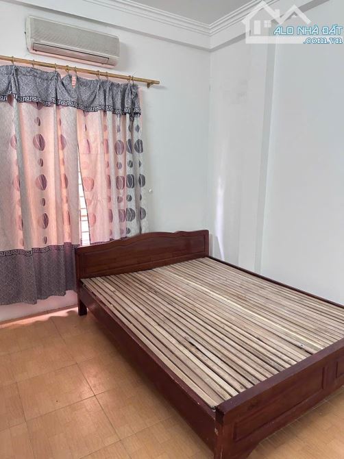 Cho thuê nhà Nguyễn Khoái, 34m2, 4 tầng, 5 ngủ, 11.5 Triệu - 2