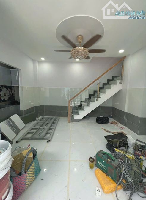 Nhà 5PN SHR gần cầu Số 1 Bình Đông giá chỉ 4.25tỷ tl. - 2
