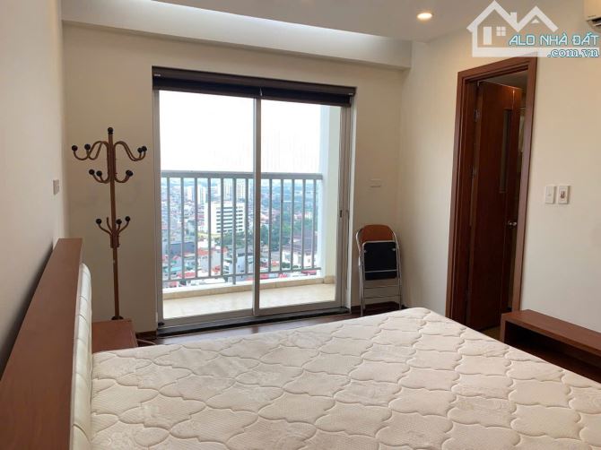 CHO THUÊ CĂN HỘ CAO CẤP BERRIVER JARDIN – NGÕ 390 NGUYỄN VĂN CỪ - CÓ SLOT Ô TÔ - 2