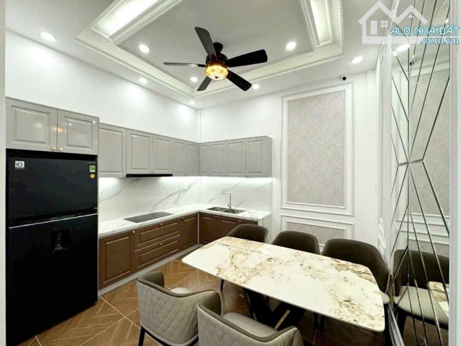 Nhà phố cạnh Lý Phục Man, Quận 7, 4 tầng, 4x17m, HXH, nhỉnh 10 ty - 2