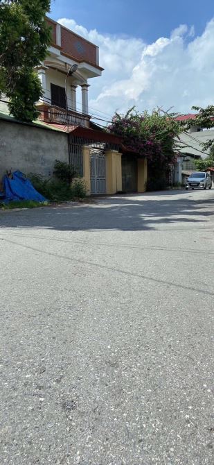 Bán lô góc 2 mặt tiền TDP Đông Phú 2, Đồng Tâm cách viện 109 chỉ 300m 135,4m mt6m 2,9 tỷ - 2