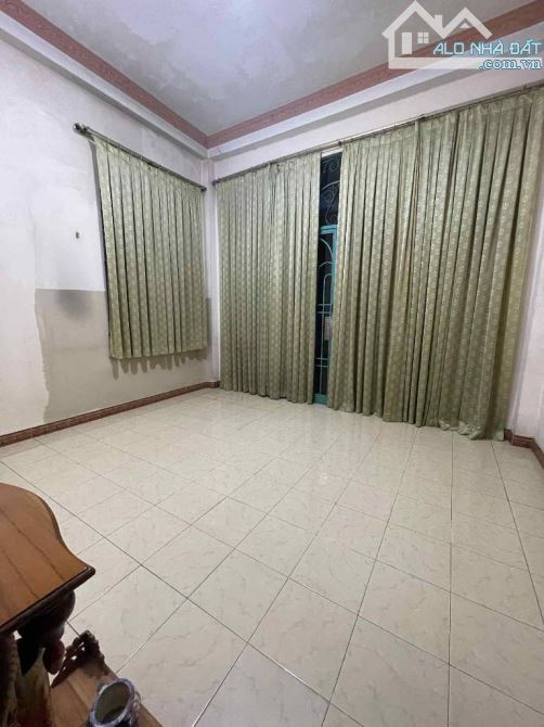 BÌNH TÂN - HỒ HỌC LÃM - HẺM OTO THÔNG - 80M2 - 3 TẦNG -  KẾ TÊN LỬA -NHỈNH 6 TỶ. - 2