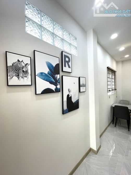 BÁN NHÀ MẶT TIỀN NGUYỄN TRỌNG TUYỂN,2 TẦNG, 25M2 GIÁ 6,5 TỶ - 2